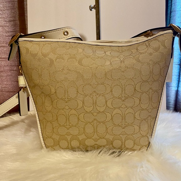 COACH SMALL Dufflette In Signature Jacquard - Picture 3 of 4